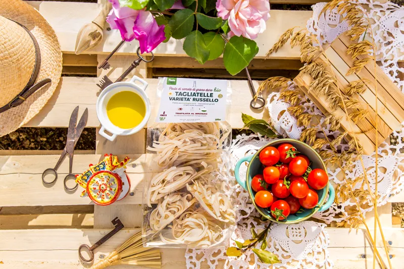 Tagliatelle, original sizilianische Pasta aus Bio-Hartweizengrieß, Urgetreide "Russello", vegan